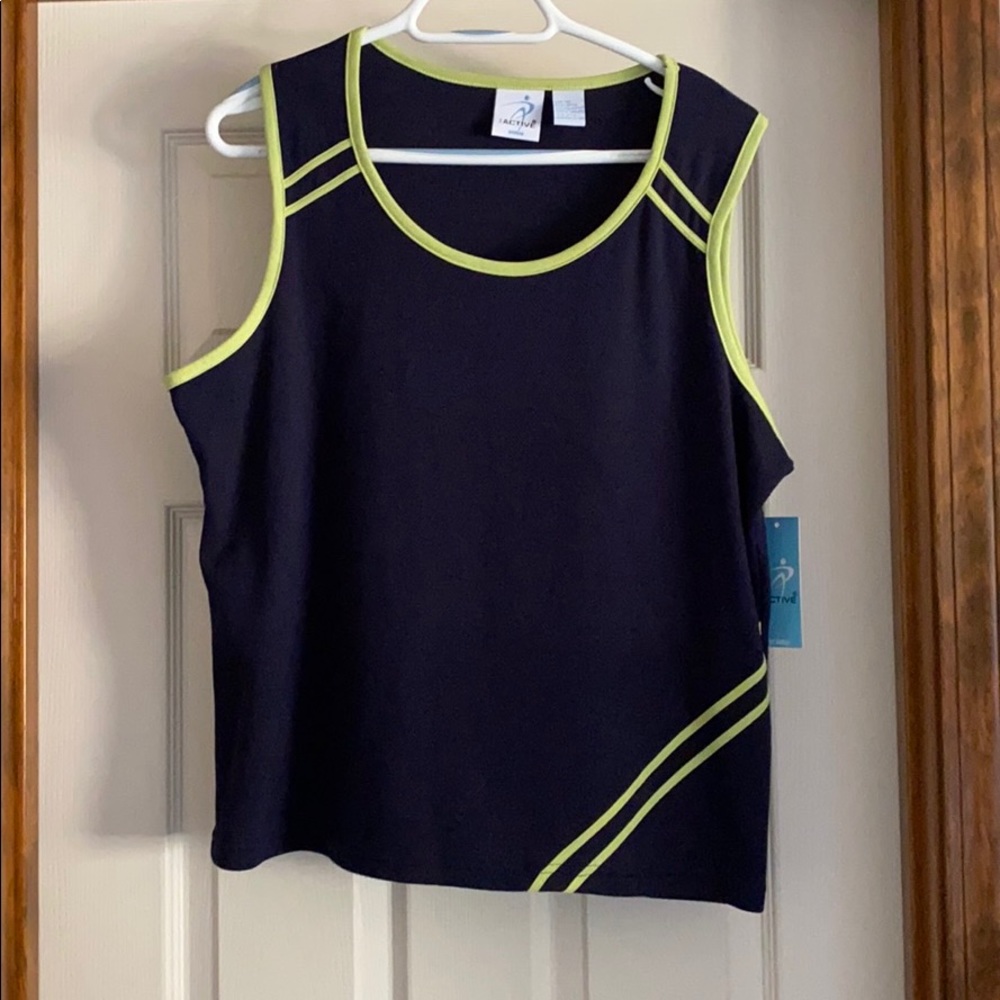 Women’s Sleeveless IActive Top 1X